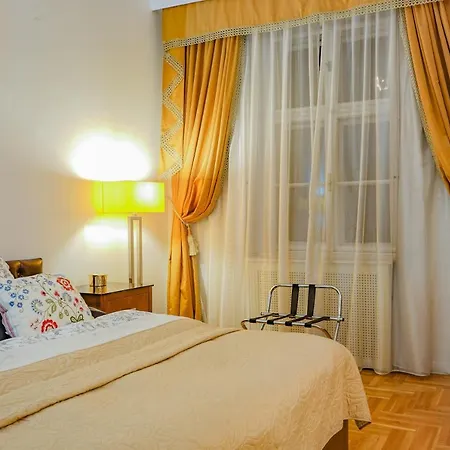 Opera Apartment